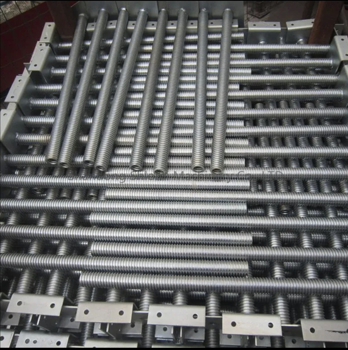 Chân kích tăng giàn giáo