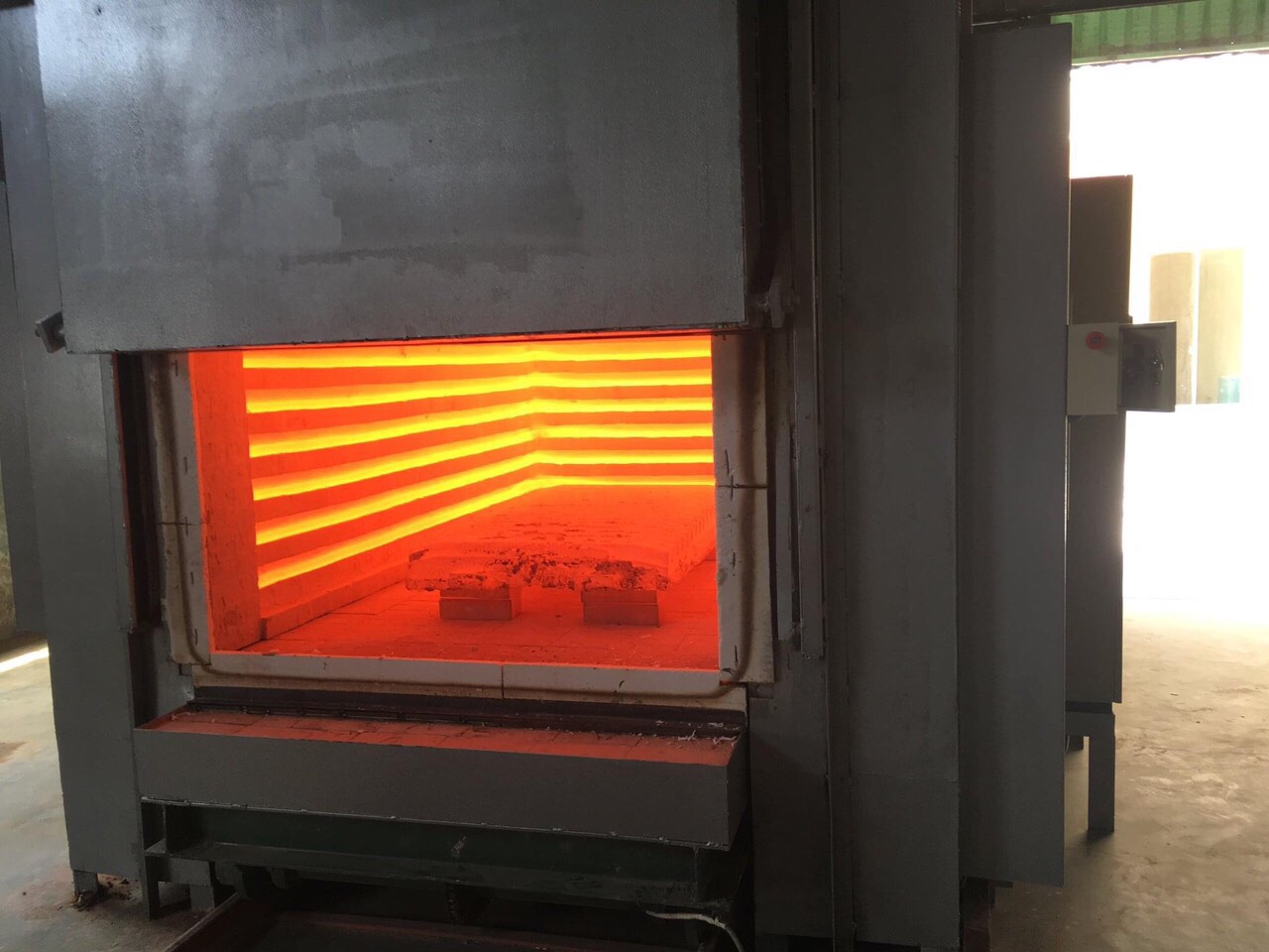 Thi công lò nung